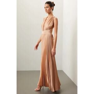 L'IDÉE Moderniste Gold Gown